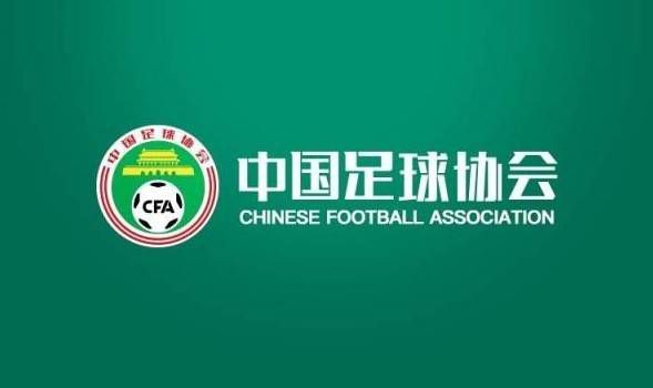 张梓琳依然是 周迅与老公花丛热吻秀恩爱 被网友祝福催着要娃 2014-07-22 刚刚于7月16日晚举办完婚礼的周迅，于21日再次通过自己的官方微博发出了一组当晚的照片，大秀恩爱，其中一张与老公高圣远在鲜花中的热吻照羡煞旁人，在鲜花的簇拥下显得浪漫温馨。