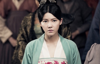 金宇彬×裴秀智出演《黑暗荣耀》编剧新作 2025-02-08 《黑暗荣耀》金银淑编剧新作《一切都会实现吗》（다 이루어질지니）发布剧照，金宇彬、裴秀智时隔七年，继《任意依恋》谱写出一段虐恋故事后再度合作。